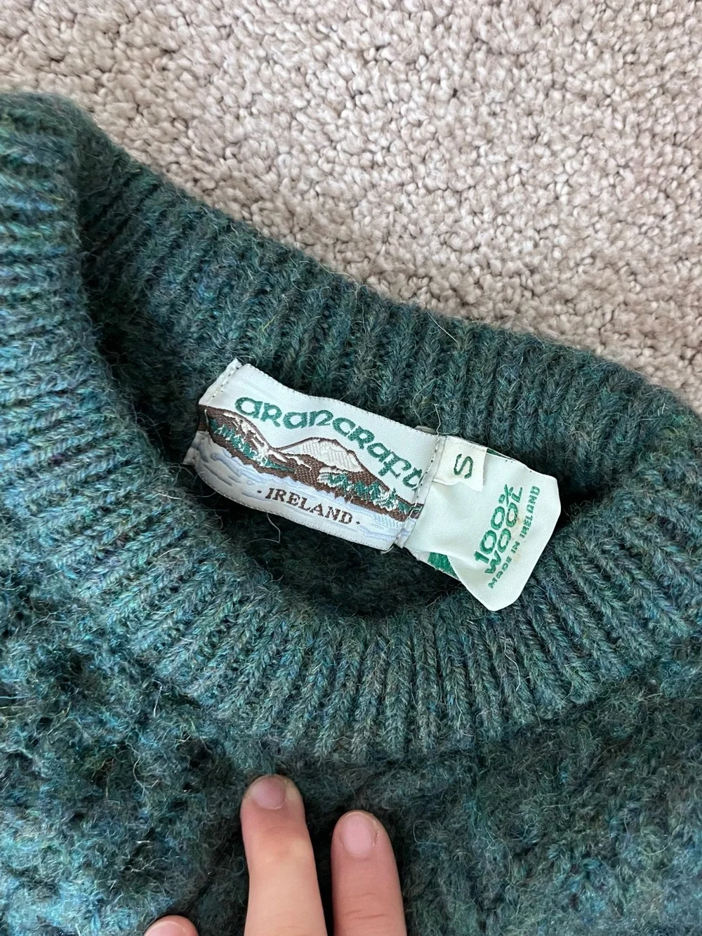 Unisex Cable Knit Crewneck 100% Wool Sweater